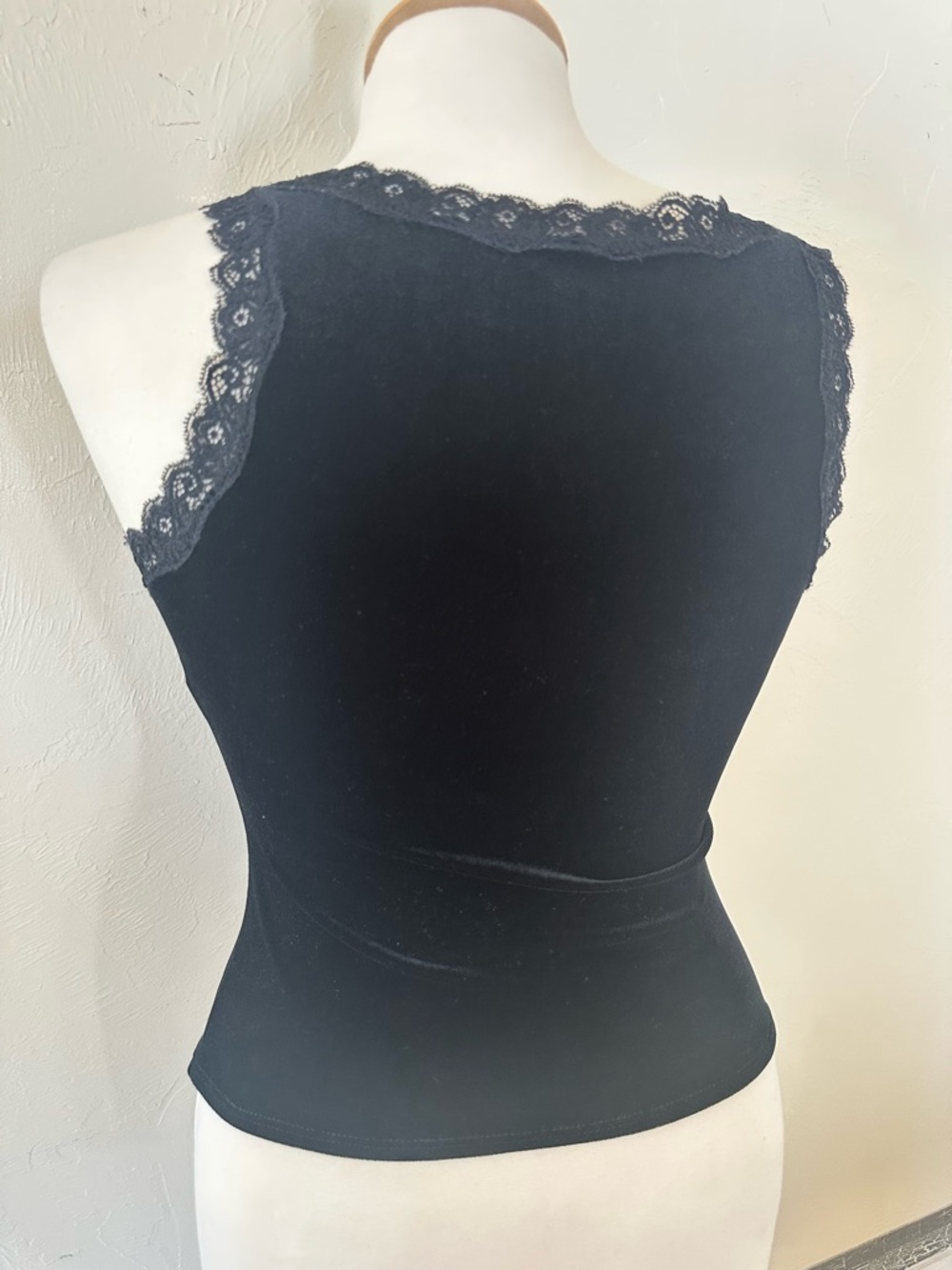Shirley of Hollywood Black Lace Corset Top Y2K Coquette Lace Up Bustier Camisole - Picture 3 of 9